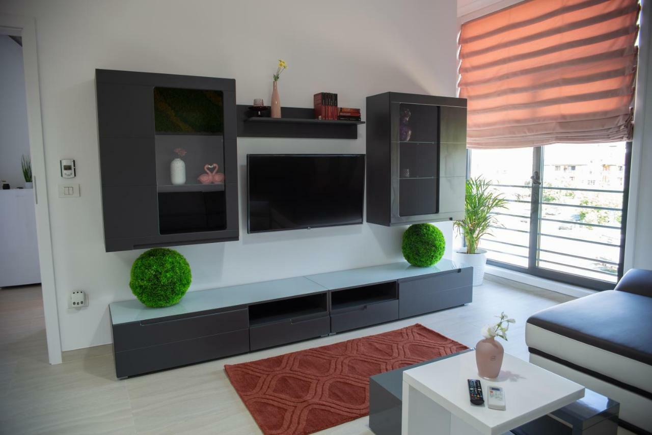 Steel Residence Timişoara Buitenkant foto